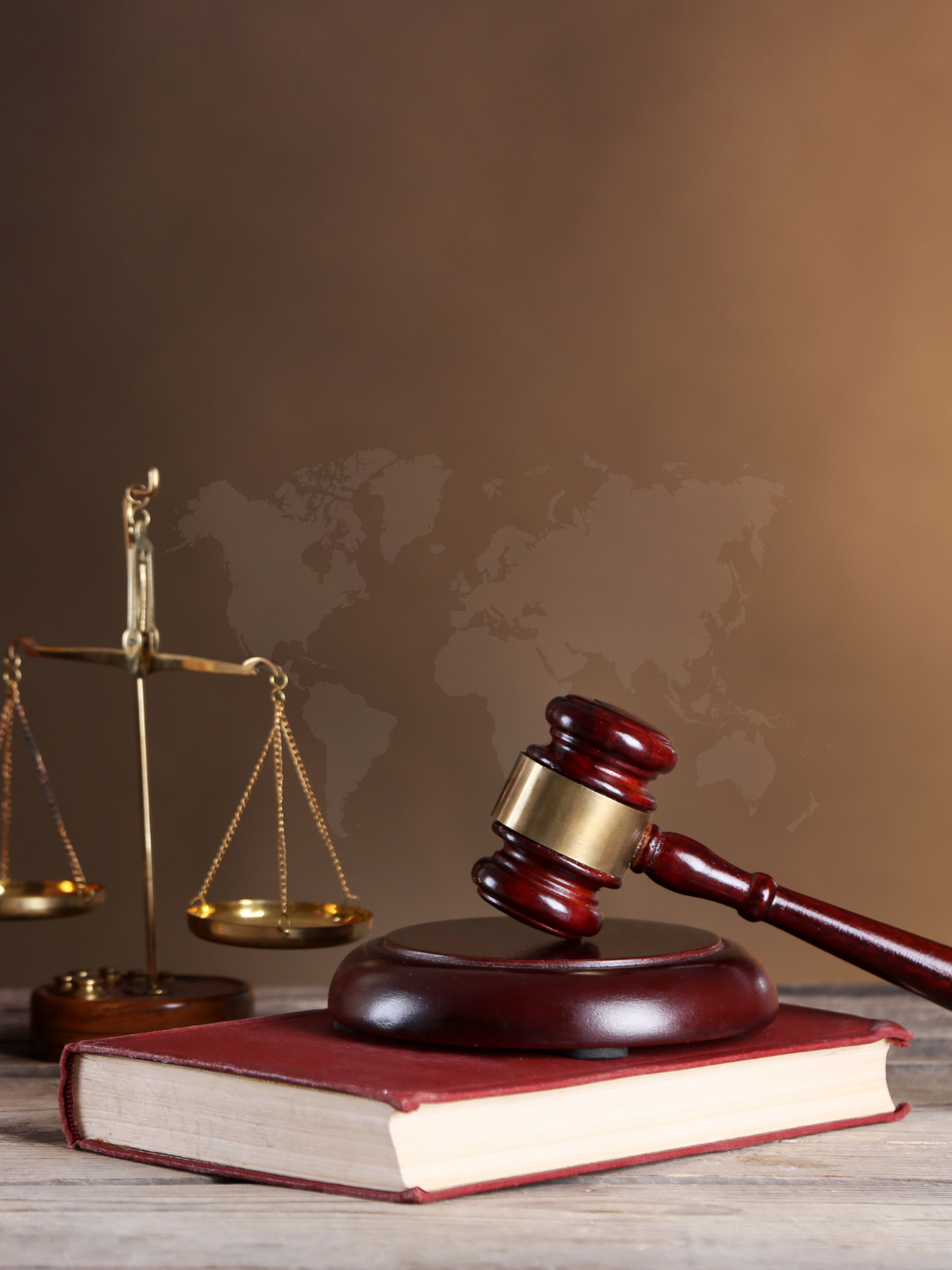 Avukat ofisinde profesyonel çalışma ortamı